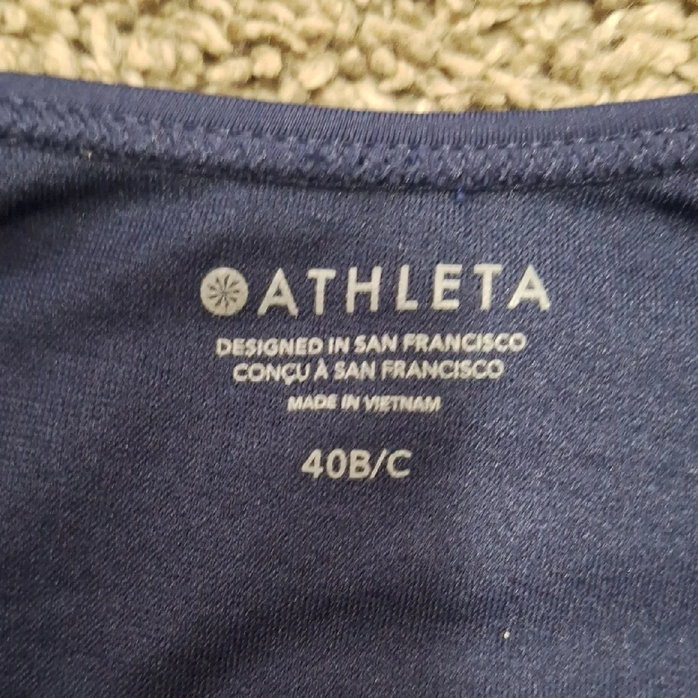 Athleta 